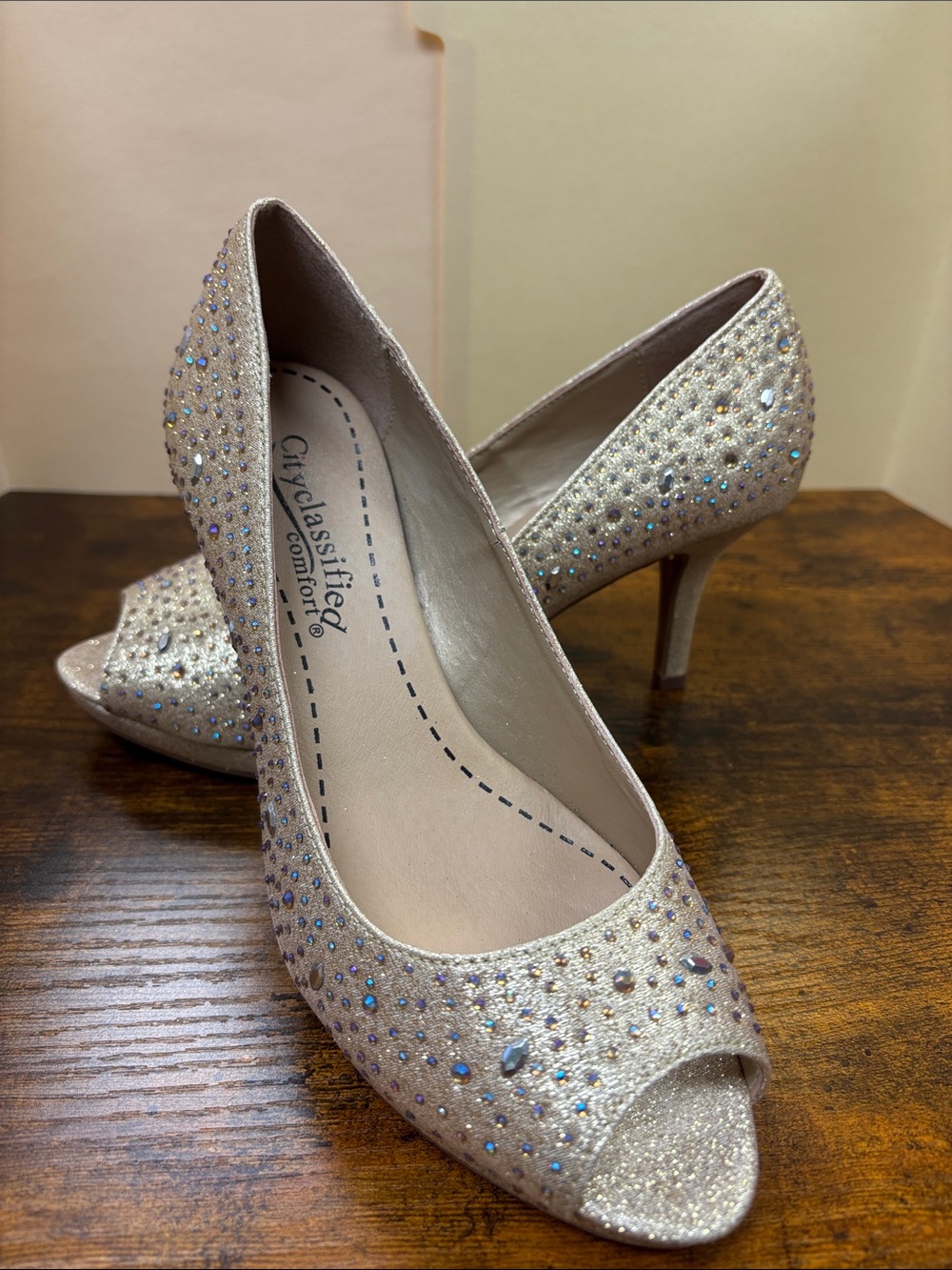 Cityclassified Champagne Glitter Peep Toe Heels with Rhinestones